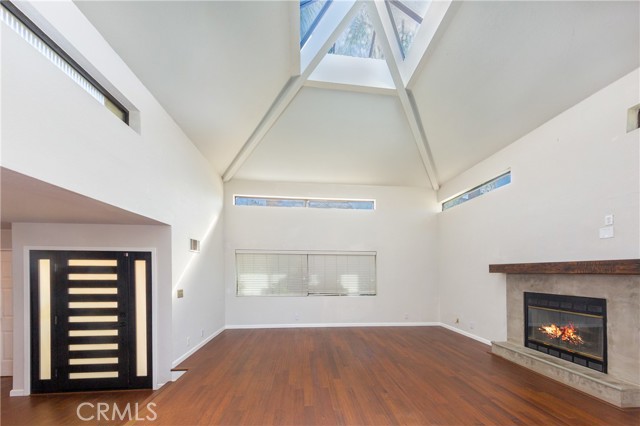 MLS #SR25215887 image #2