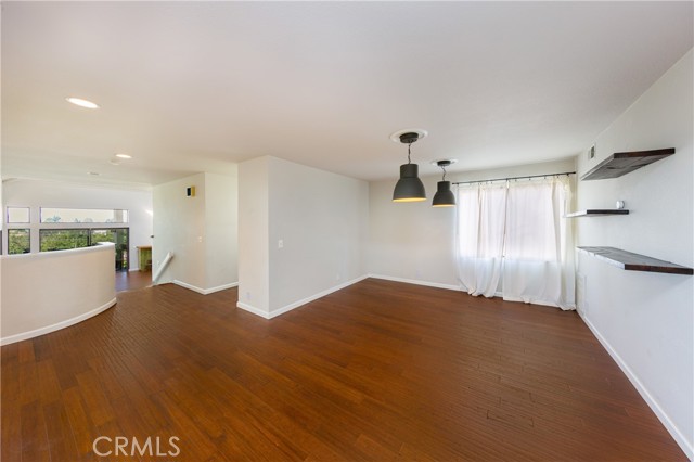 MLS #SR25215887 image #5