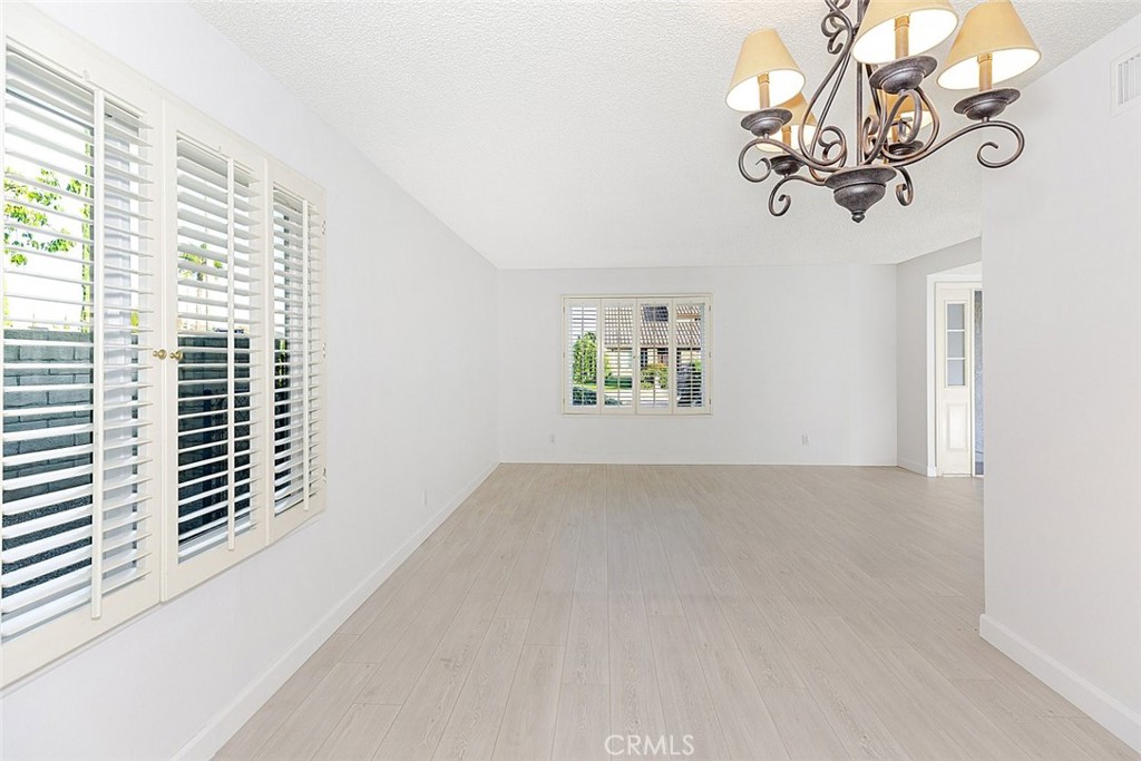 MLS #SR25215890 image #17