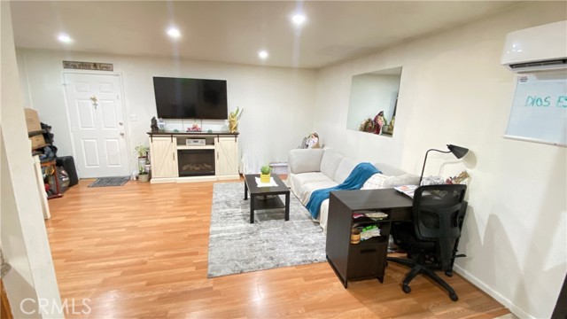 MLS #SR25216418 image #9