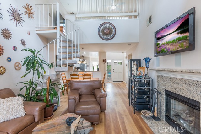 MLS #SR25216610 image #1