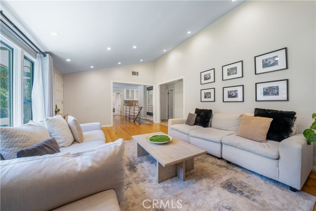 MLS #SR25216925 image #4