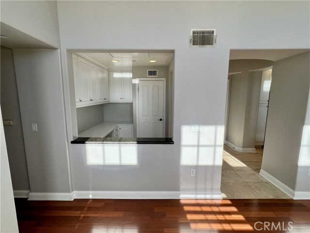 MLS #SR25217091 image #9