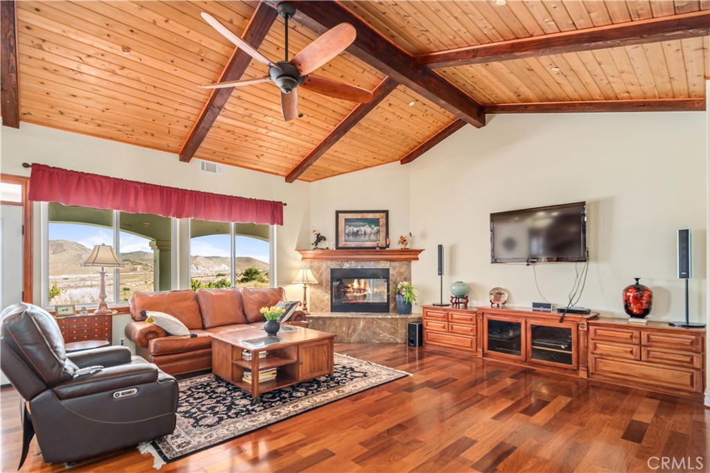 MLS #SR25217639 image #12