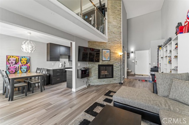 MLS #SR25217775 image #1