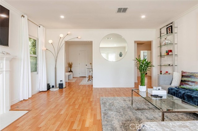 MLS #SR25218082 image #2