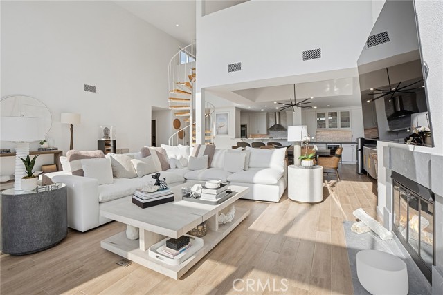 MLS #SR25218275 image #3