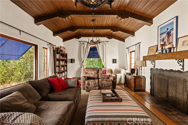 MLS #SR25218380 image #5