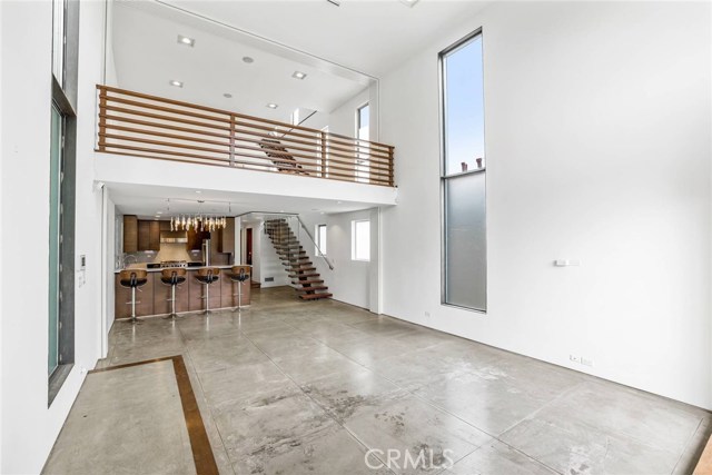 MLS #SR25218411 image #1