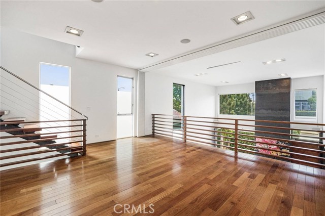 MLS #SR25218411 image #11