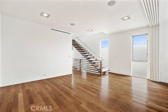 MLS #SR25218411 image #14