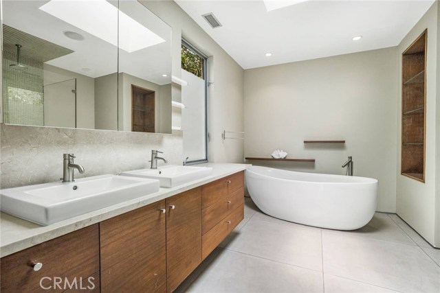 MLS #SR25218411 image #16