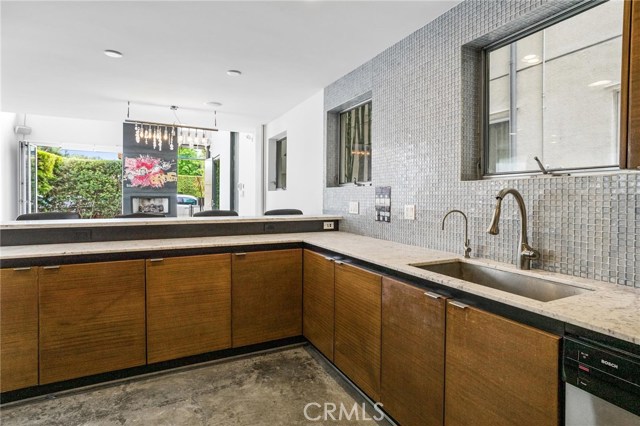 MLS #SR25218411 image #5