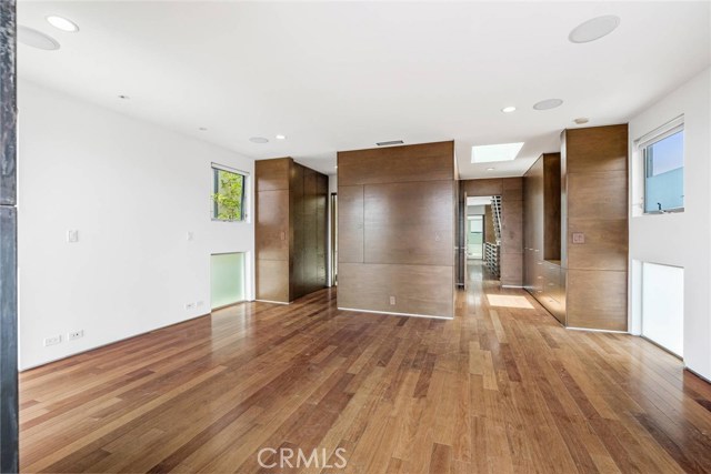 MLS #SR25218411 image #6