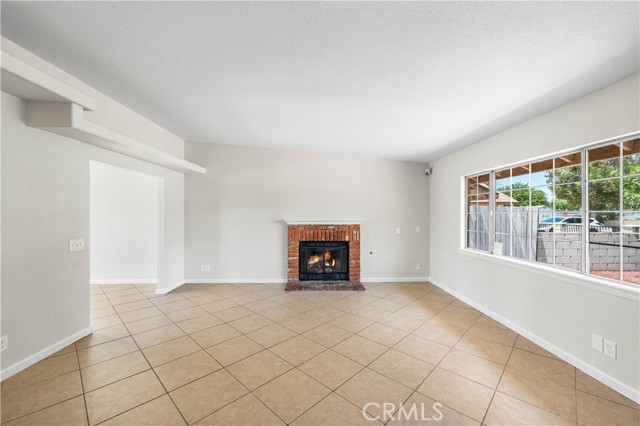 MLS #SR25218445 image #5