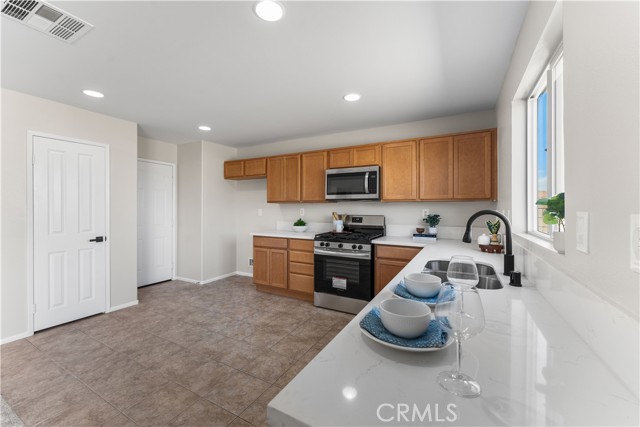 MLS #SR25218771 image #8