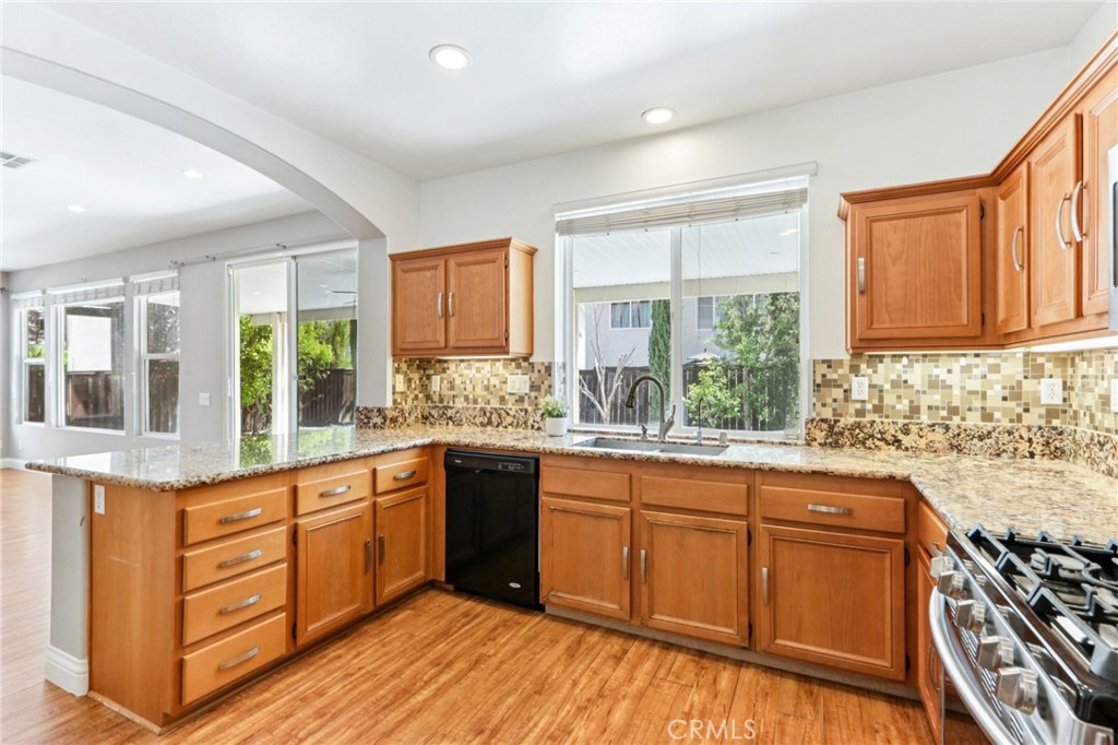 MLS #SR25218885 image #5