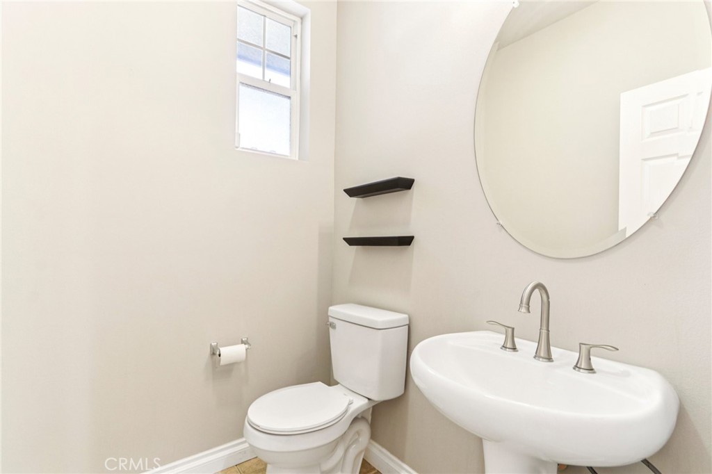 MLS #SR25218885 image #8