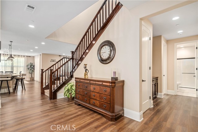 MLS #SR25219092 image #4