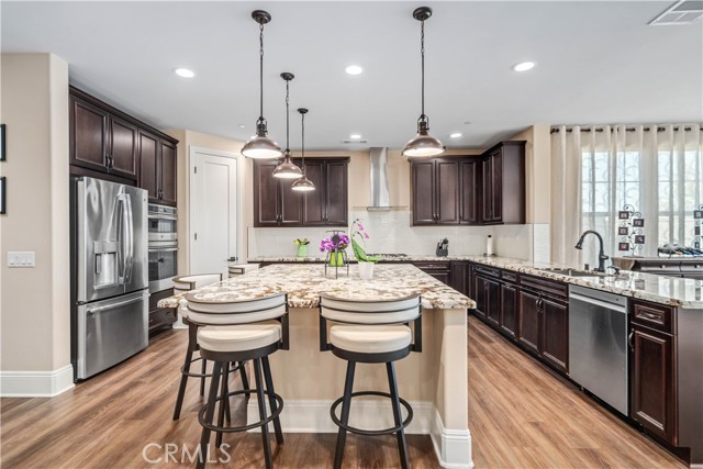 MLS #SR25219092 image #9