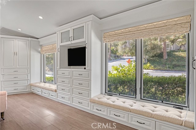 MLS #SR25219102 image #13