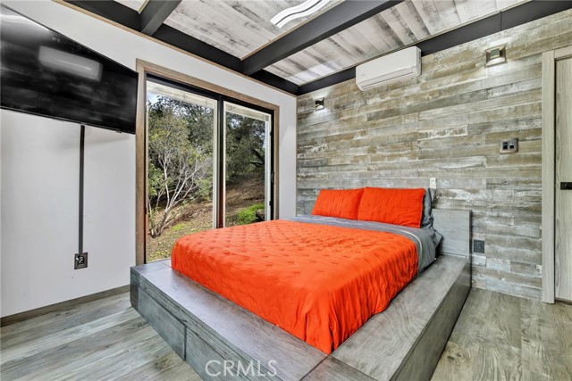 MLS #SR25219249 image #9