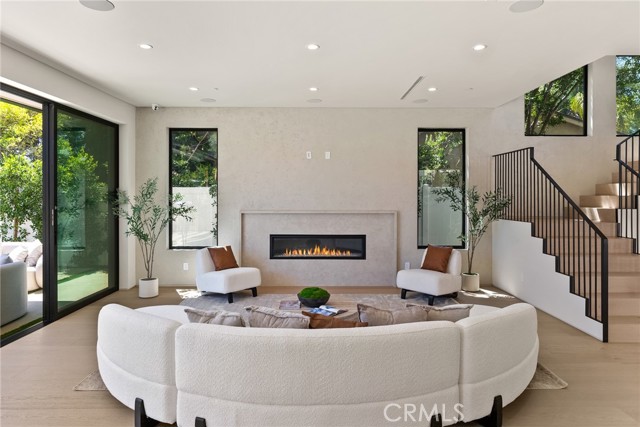 MLS #SR25219389 image #11