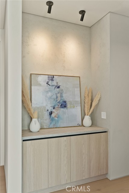 MLS #SR25219389 image #8