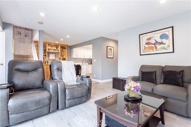 MLS #SR25219434 image #4