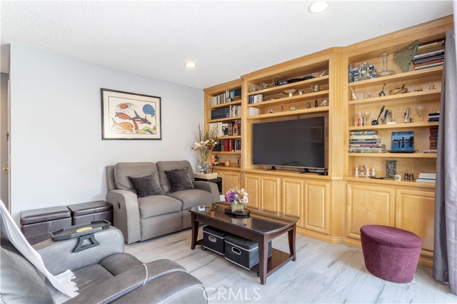 MLS #SR25219434 image #6