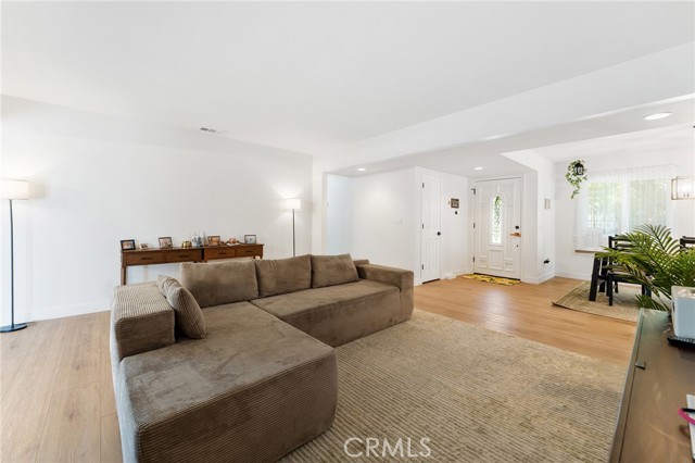 MLS #SR25219472 image #8