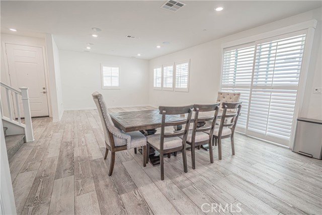 MLS #SR25219638 image #10