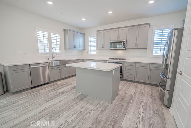 MLS #SR25219638 image #5