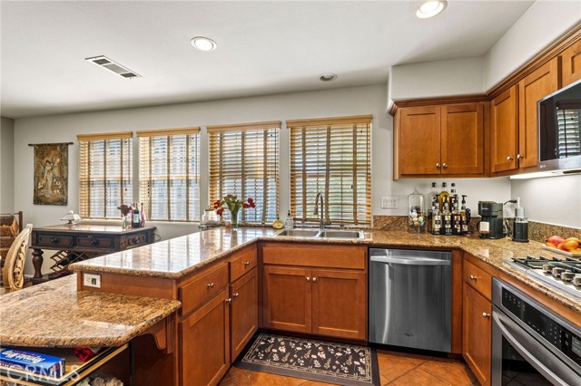 MLS #SR25220028 image #10