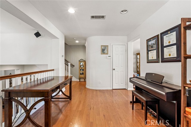 MLS #SR25220028 image #14