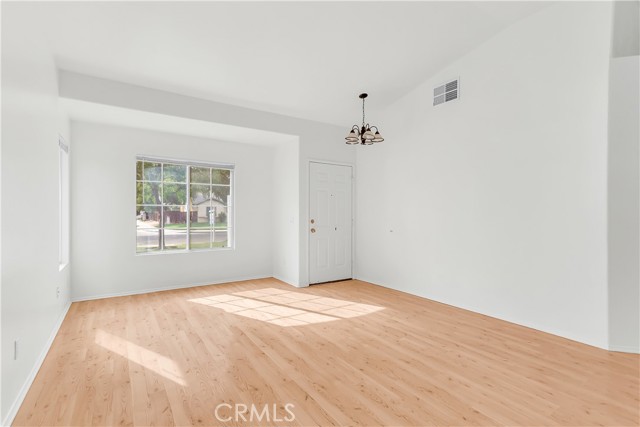 MLS #SR25220140 image #3