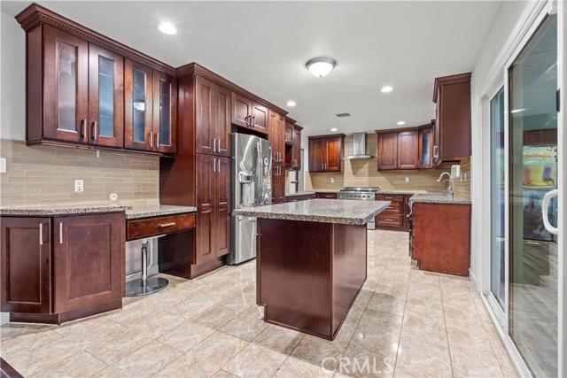 MLS #SR25220259 image #12