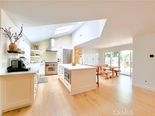 MLS #SR25220328 image #2