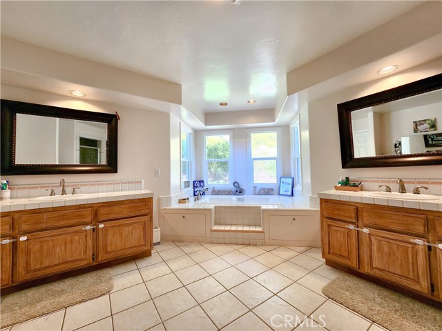 MLS #SR25220328 image #9