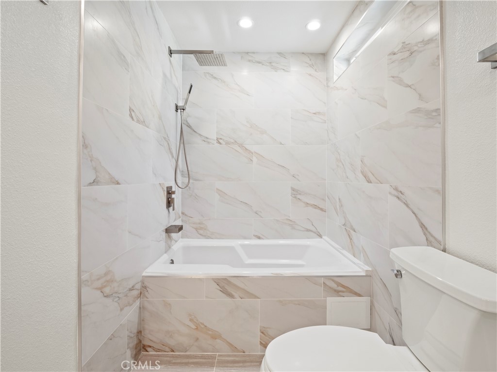 MLS #SR25220372 image #21