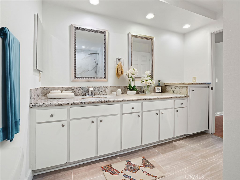 MLS #SR25220372 image #22