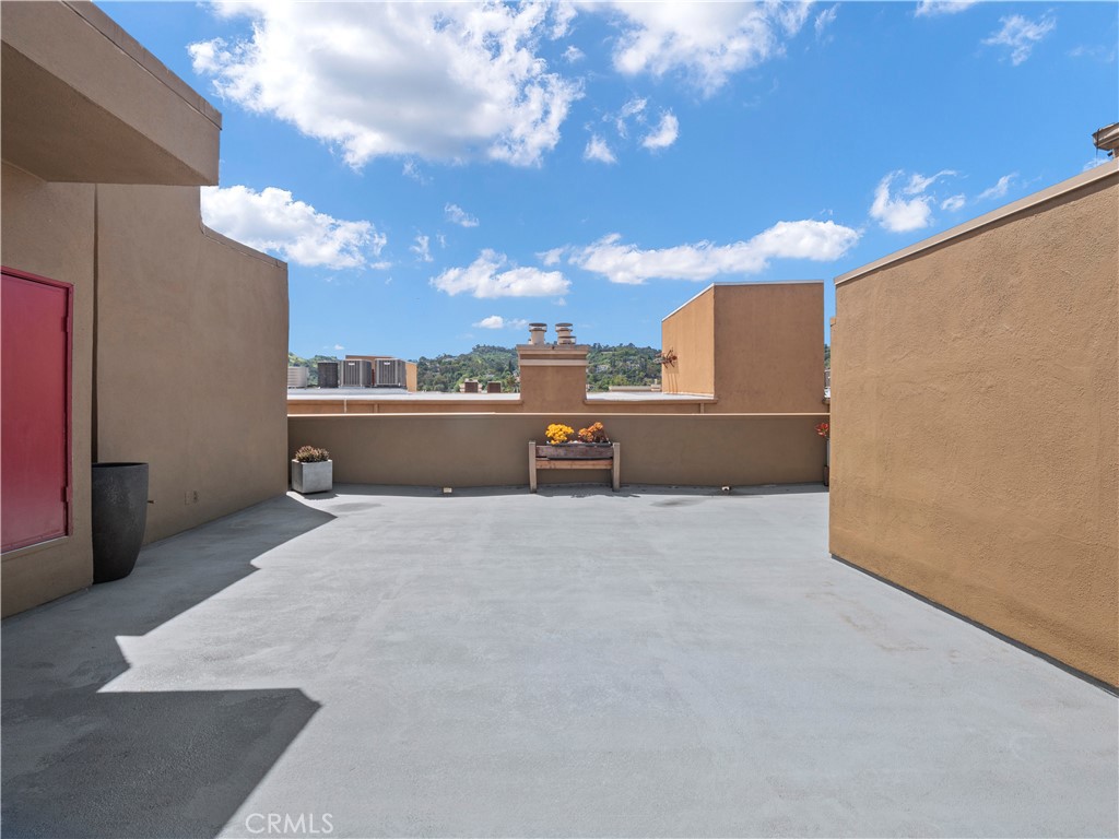 MLS #SR25220372 image #36