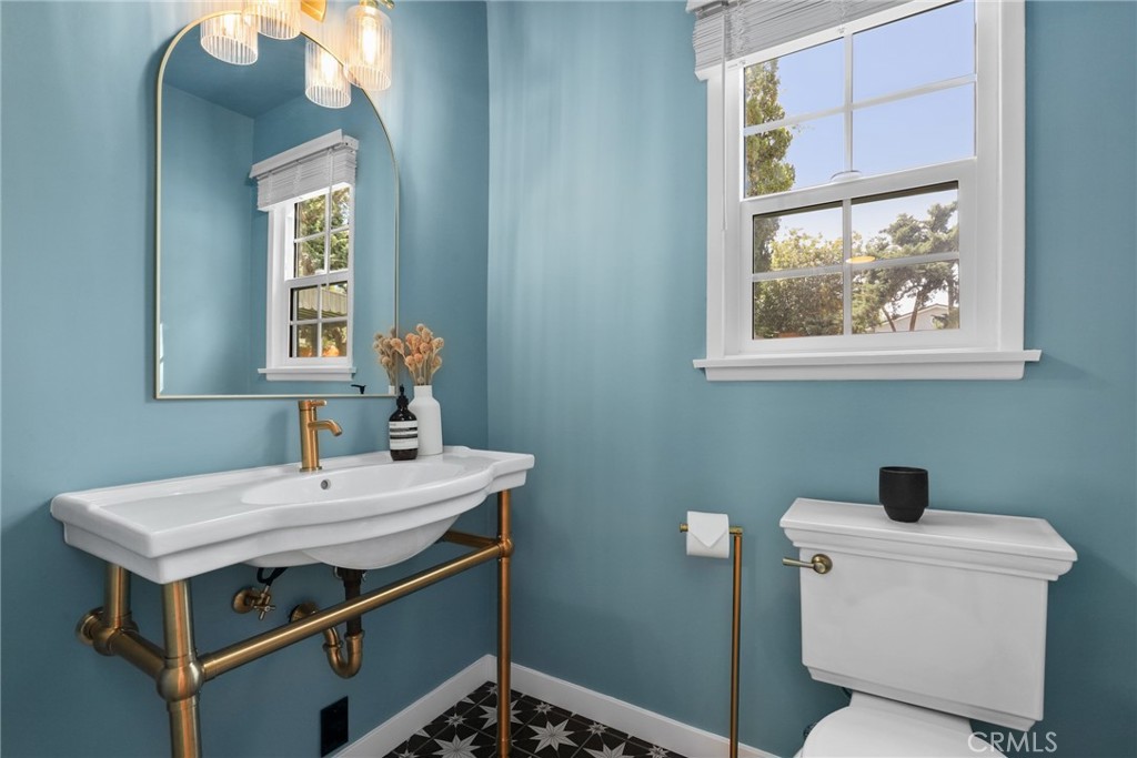 MLS #SR25220373 image #15