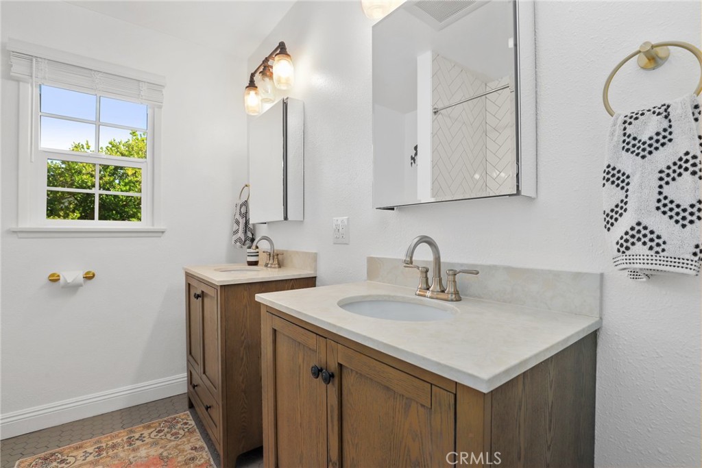 MLS #SR25220373 image #21