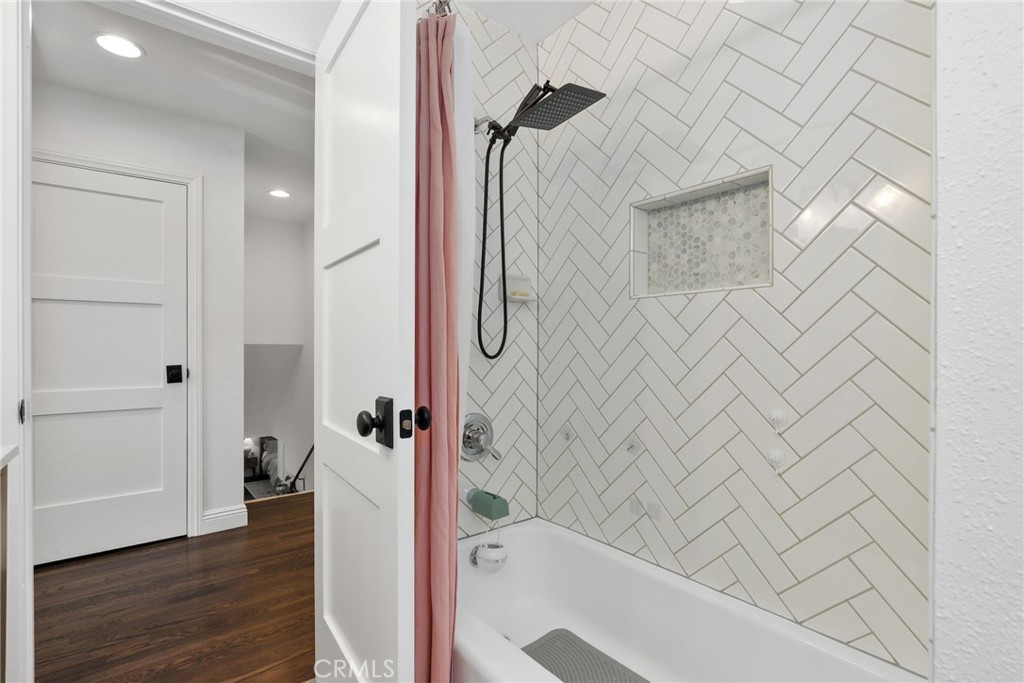 MLS #SR25220373 image #22