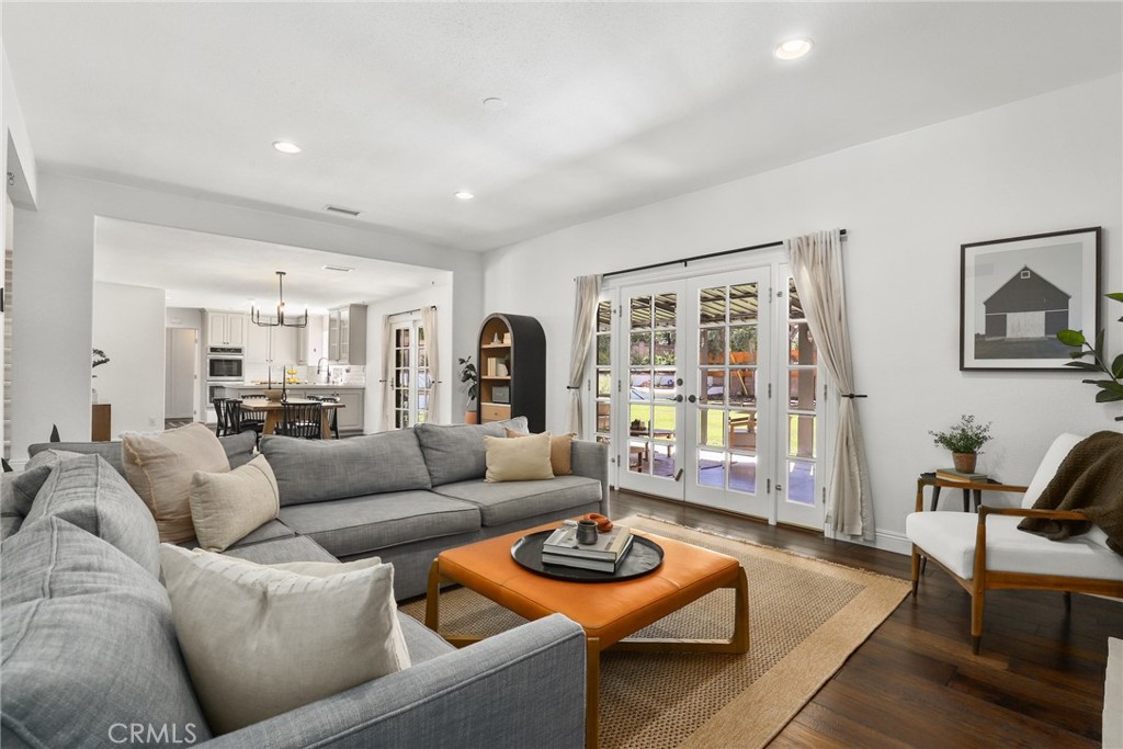 MLS #SR25220373 image #5