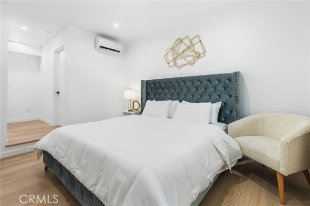 MLS #SR25220437 image #3