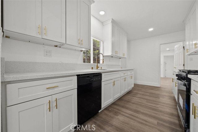 MLS #SR25220609 image #12