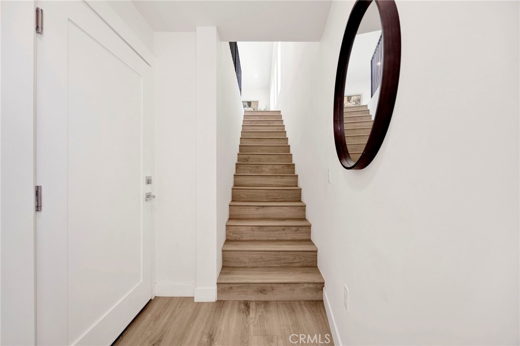 MLS #SR25220610 image #12