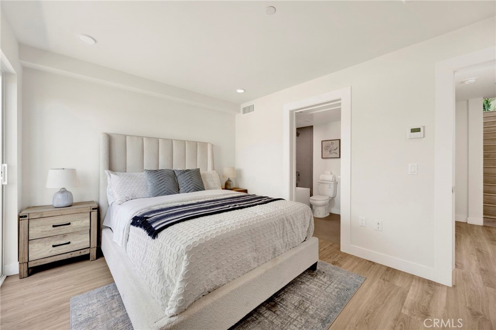 MLS #SR25220610 image #8